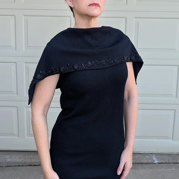 vintage 1960's BLACK KNIT wiggle DRESS 60's S - Picture 2 of 9
